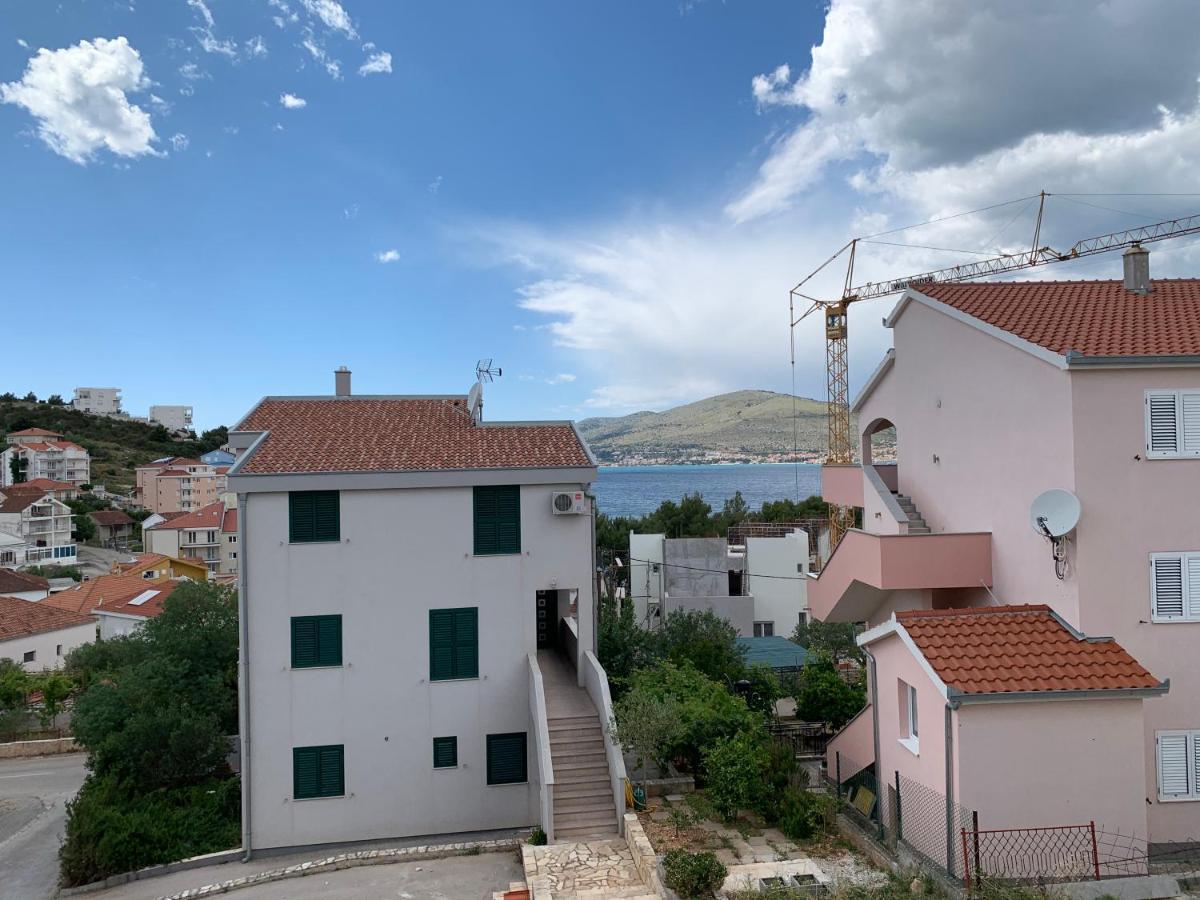 Apartments Luce Trogir Exterior photo